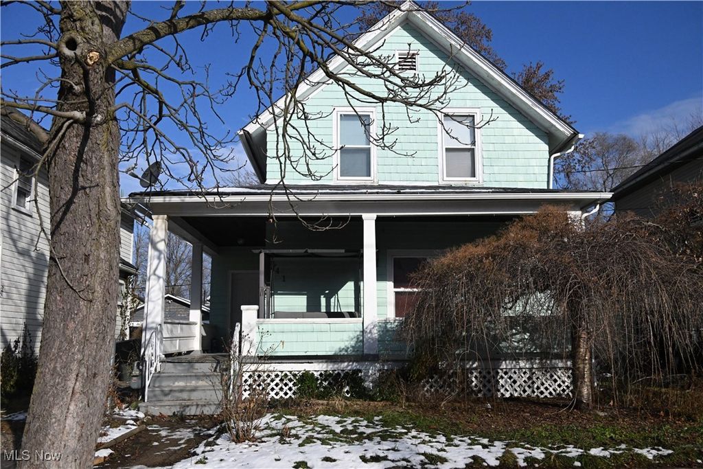 241 8th Street, Elyria, OH 44035