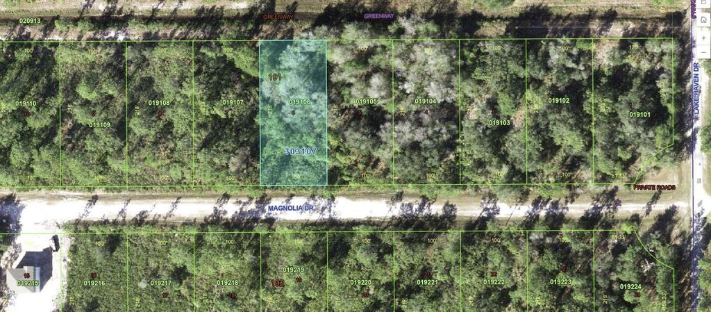 Image 5 of property listing at 612 MAGNOLIA DRIVE, Indian Lake Estates, FL 33855