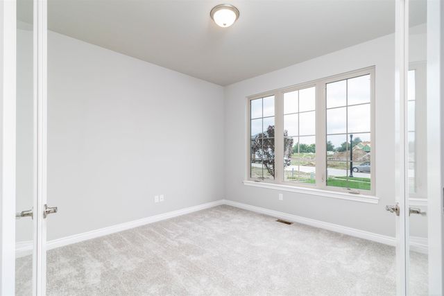 55641 Laurel Oaks Lane 8, Shelby Twp, MI 48315