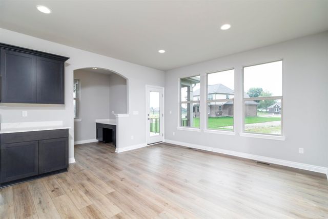 55641 Laurel Oaks Lane 8, Shelby Twp, MI 48315