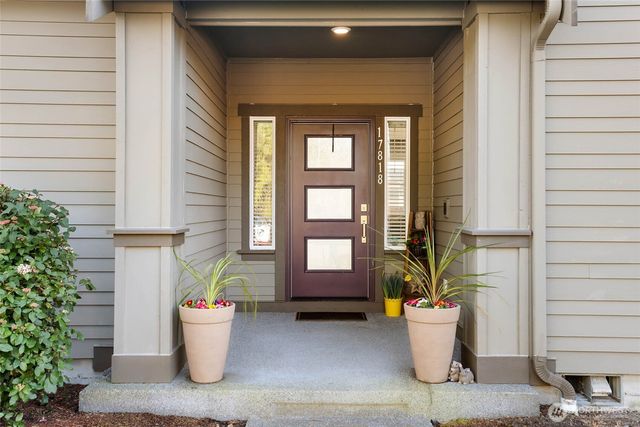 17818 Berkeley Parkway E, Bonney Lake, WA 98391