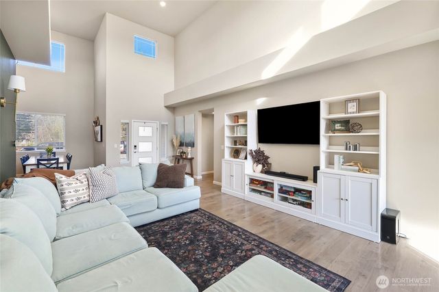 17818 Berkeley Parkway E, Bonney Lake, WA 98391