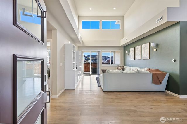 17818 Berkeley Parkway E, Bonney Lake, WA 98391