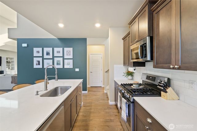 17818 Berkeley Parkway E, Bonney Lake, WA 98391