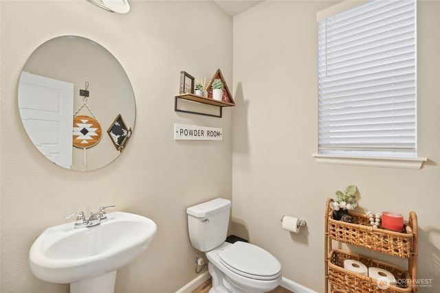 17818 Berkeley Parkway E, Bonney Lake, WA 98391