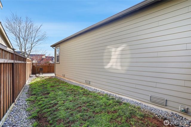 17818 Berkeley Parkway E, Bonney Lake, WA 98391