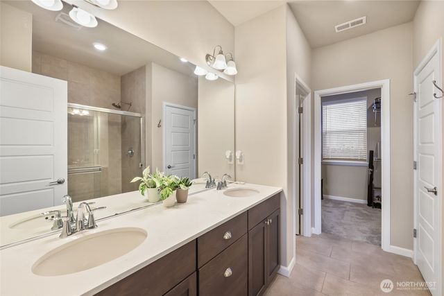 17818 Berkeley Parkway E, Bonney Lake, WA 98391