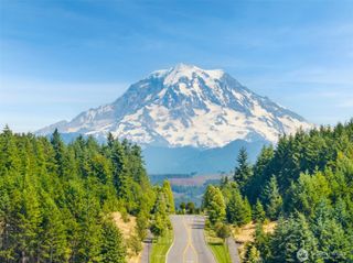 17818 Berkeley Parkway E, Bonney Lake, WA 98391