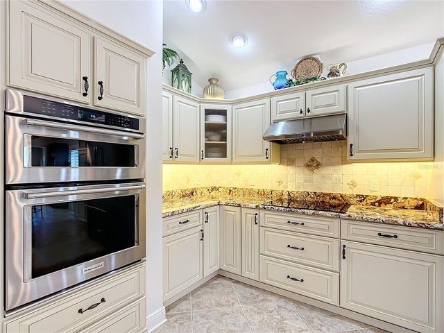 383 HARLOW LANE, The Villages, FL 32163