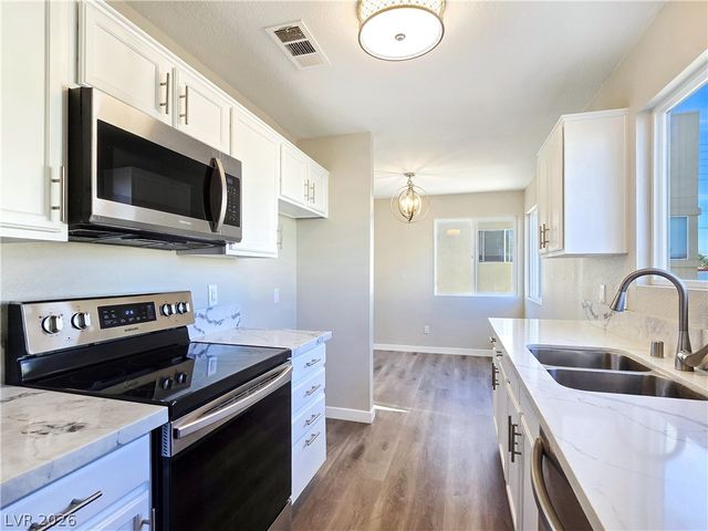 1812 North Decatur Boulevard 202, Las Vegas, NV 89108