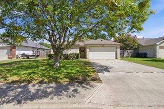 168 Beau LN, Kyle, TX 78640