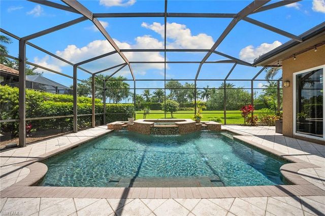7692 Cottesmore DR, Naples, FL 34113