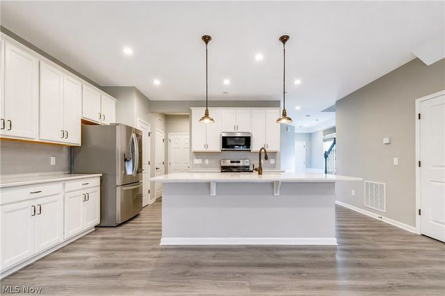 850 S Parkside Drive, Westlake, OH 44145