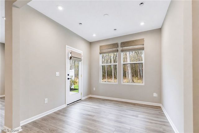 850 S Parkside Drive, Westlake, OH 44145