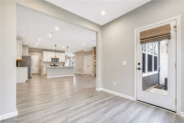 850 S Parkside Drive, Westlake, OH 44145