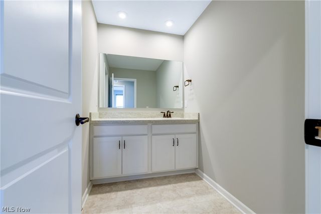 850 S Parkside Drive, Westlake, OH 44145