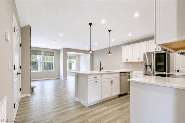 850 S Parkside Drive, Westlake, OH 44145