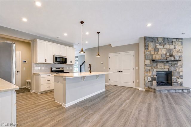 850 S Parkside Drive, Westlake, OH 44145
