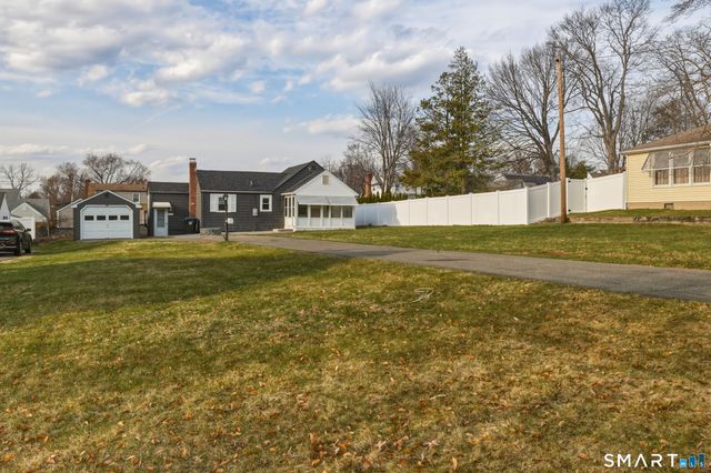 140 Camp Avenue, Newington, CT 06111