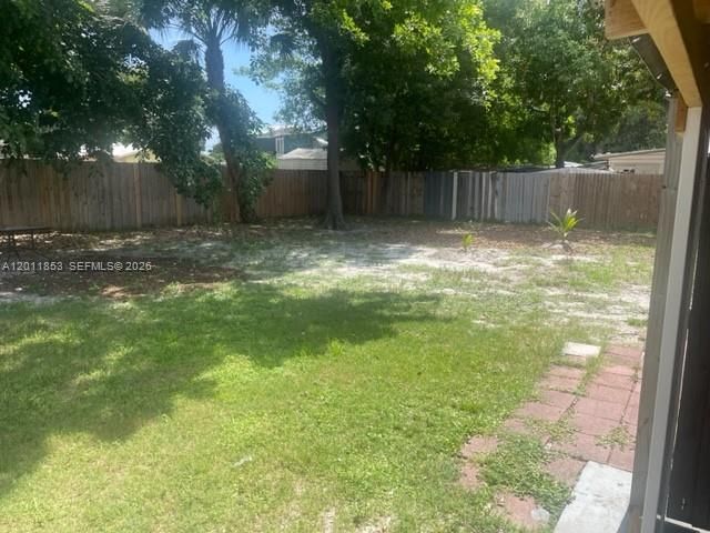 1041 NE 35th Street, Oakland Park, FL 33334