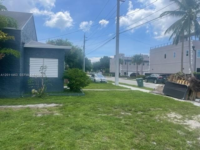 1041 NE 35th Street, Oakland Park, FL 33334