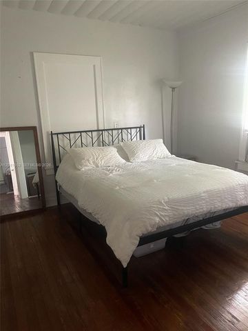 1041 NE 35th Street, Oakland Park, FL 33334