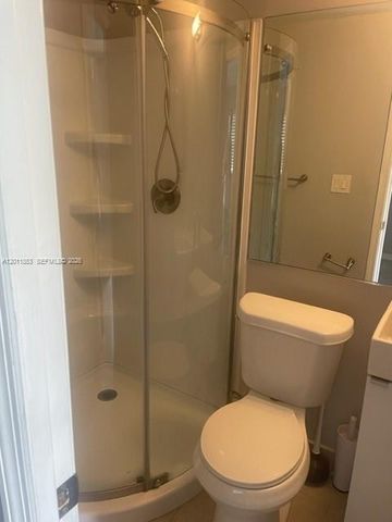 1041 NE 35th Street, Oakland Park, FL 33334