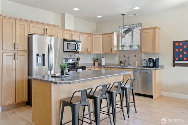 2500 Redwood Avenue, Longview, WA 98632