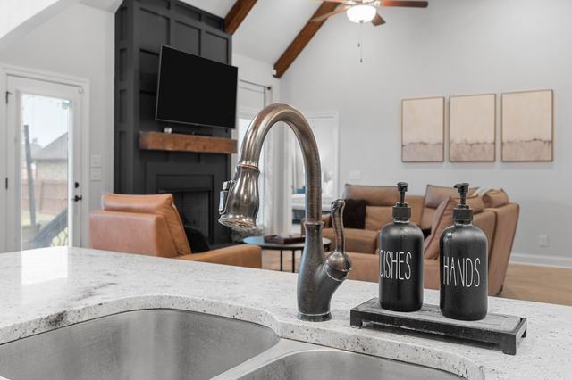 111 Flat Woods Rd, Lebanon, TN 37090