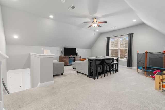 111 Flat Woods Rd, Lebanon, TN 37090