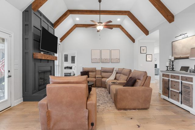 111 Flat Woods Rd, Lebanon, TN 37090