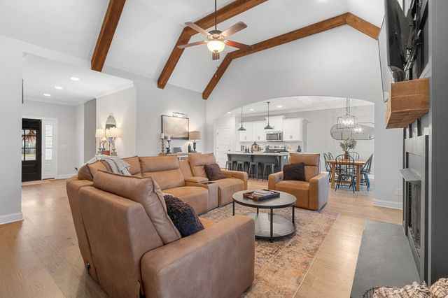 111 Flat Woods Rd, Lebanon, TN 37090