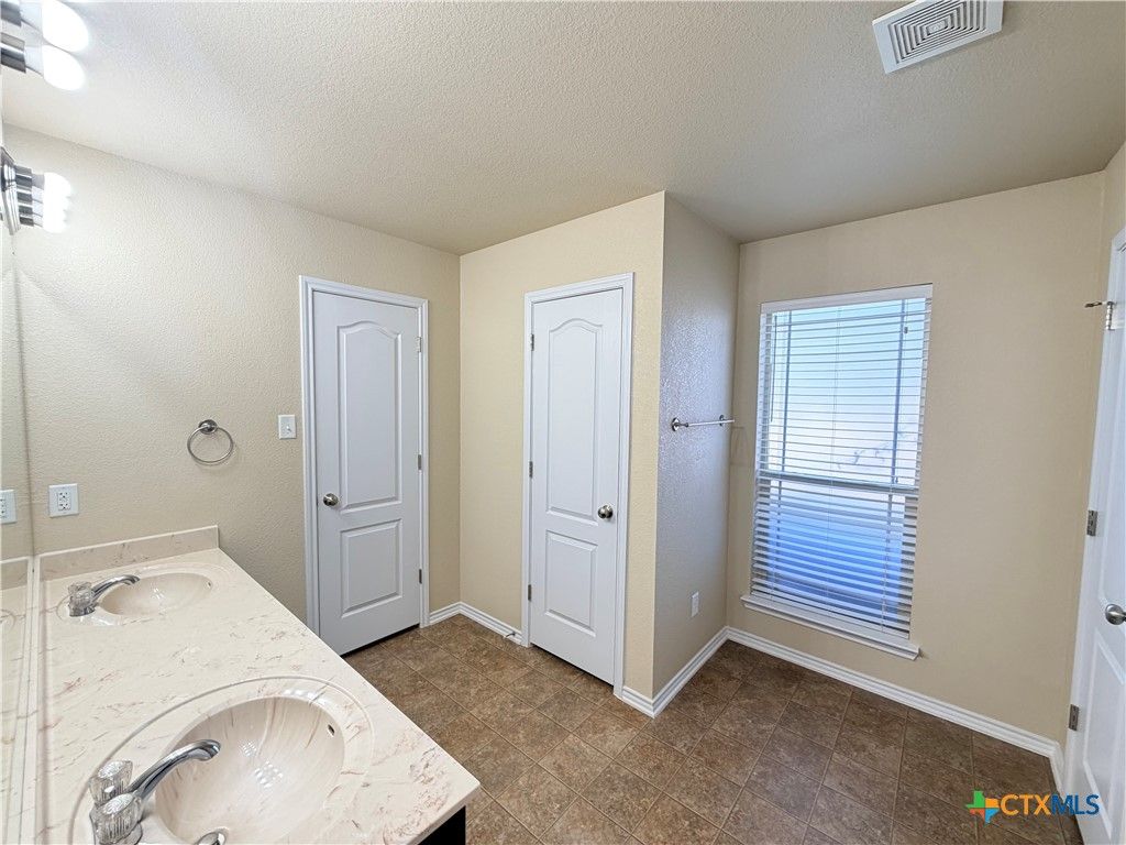 Image 17 of property listing at 2115 Jefferson Court, Belton, TX 76513