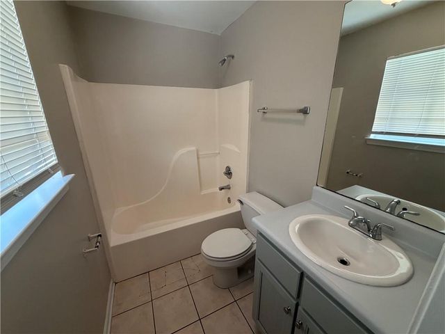 800 Stonehaven Circle 800, Cartersville, GA 30121