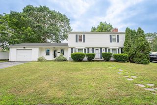 727 Highview Ave, Somerset, MA 02726