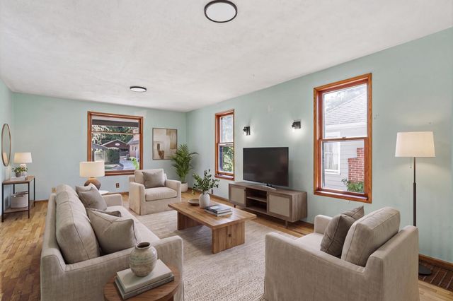 1517 E 9TH Ave, Spokane, WA 99202