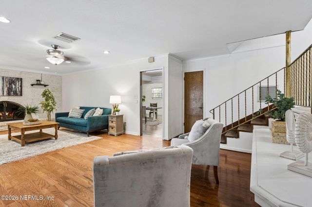 3971 KADEN Drive E, Jacksonville, FL 32277