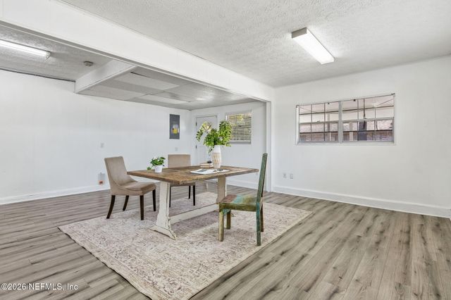 3971 KADEN Drive E, Jacksonville, FL 32277