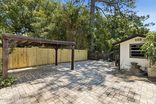 3971 KADEN Drive E, Jacksonville, FL 32277