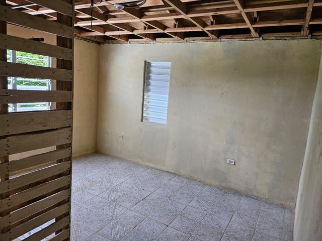 30 CALLE GARDENIA, Aibonito, PR 00705