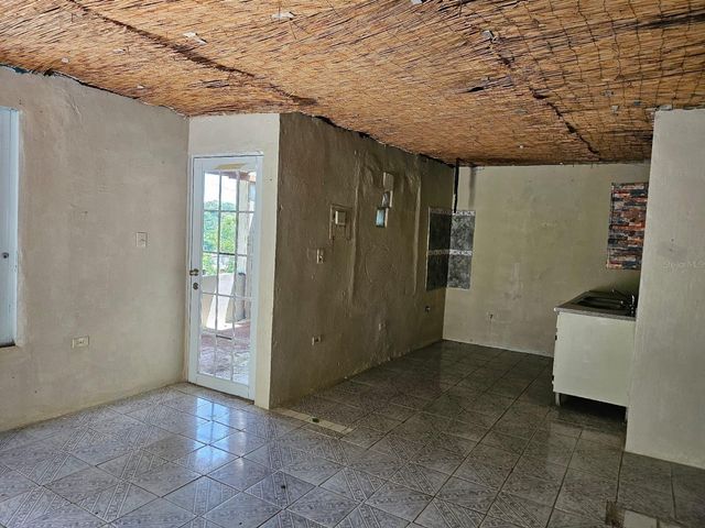 30 CALLE GARDENIA, Aibonito, PR 00705