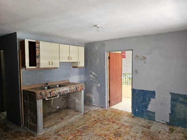 30 CALLE GARDENIA, Aibonito, PR 00705