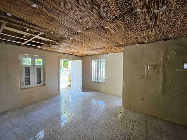 30 CALLE GARDENIA, Aibonito, PR 00705