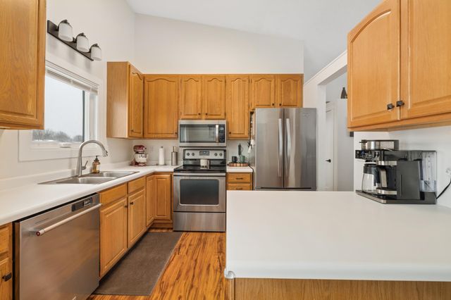 2814 Village Green Drive, Moorhead, MN 56560