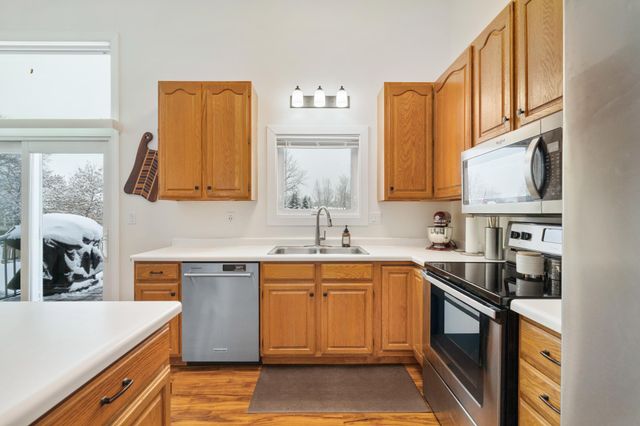 2814 Village Green Drive, Moorhead, MN 56560