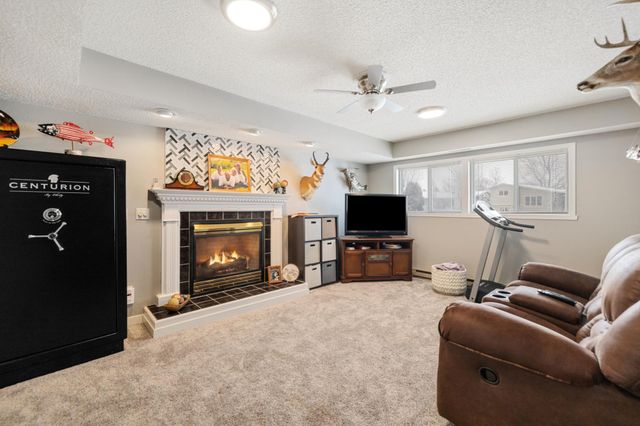 2814 Village Green Drive, Moorhead, MN 56560