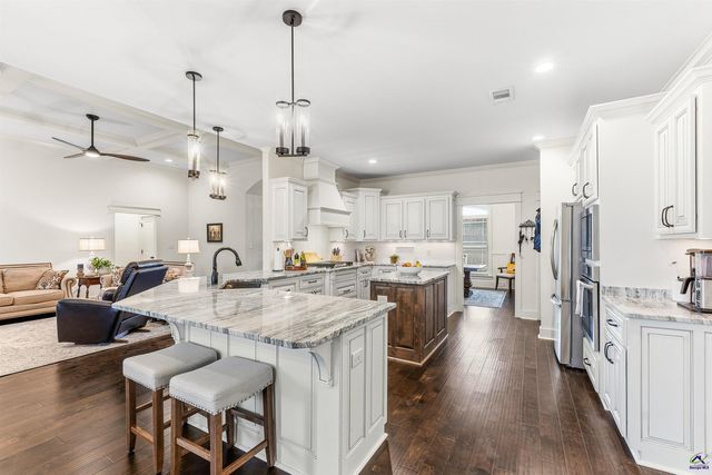 307 Apalachee Way, Bonaire, GA 31005