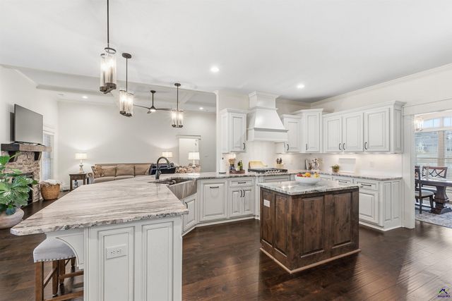 307 Apalachee Way, Bonaire, GA 31005