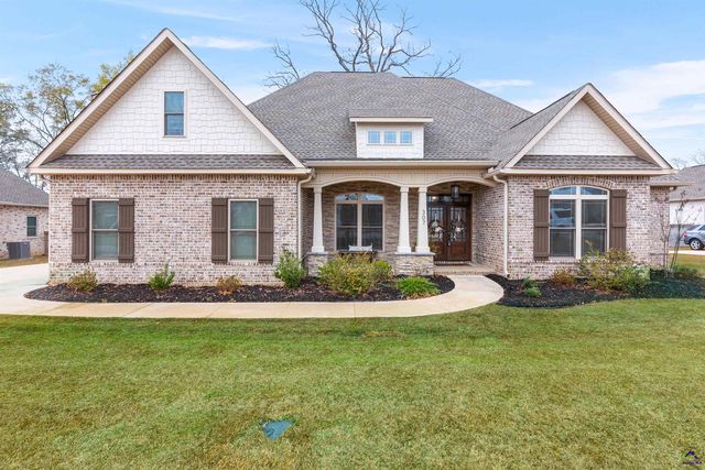 307 Apalachee Way, Bonaire, GA 31005