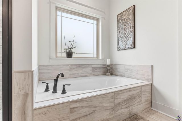 307 Apalachee Way, Bonaire, GA 31005